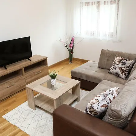 Lejlighed Apartman Aurora *